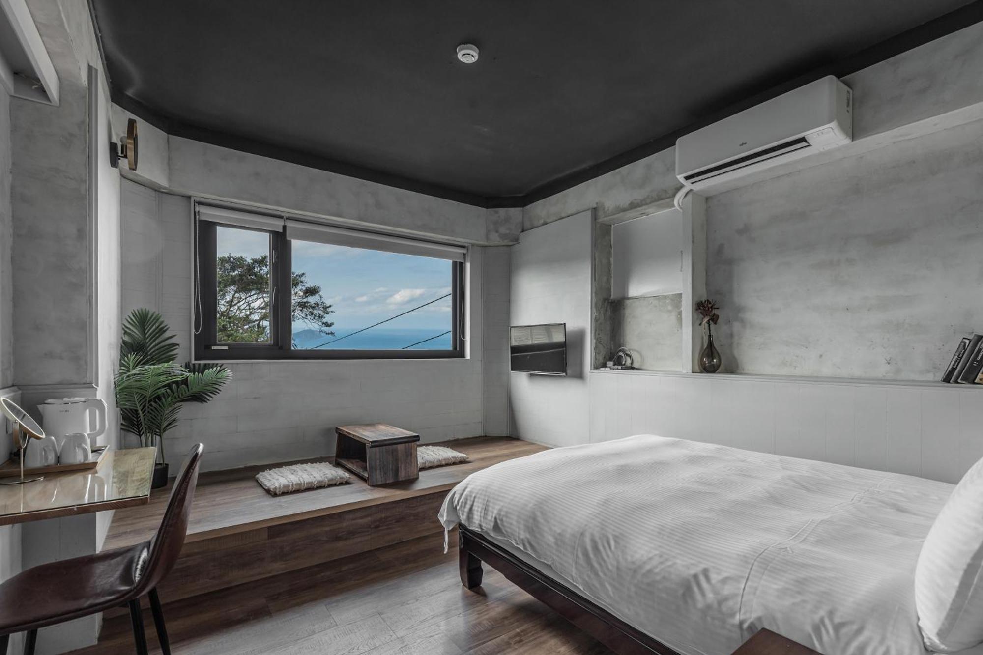 Jiufen The Ocean Theory Quarto foto