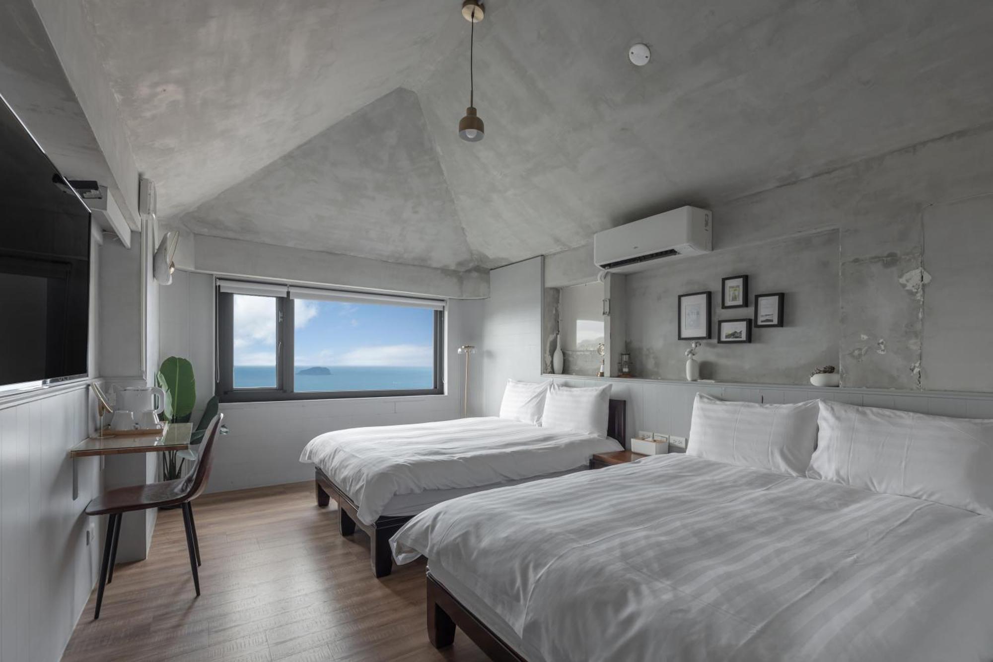 Jiufen The Ocean Theory Quarto foto